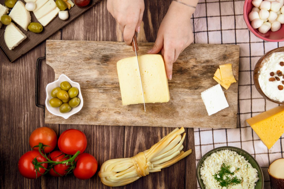 come-tagliare-il-fomraggio